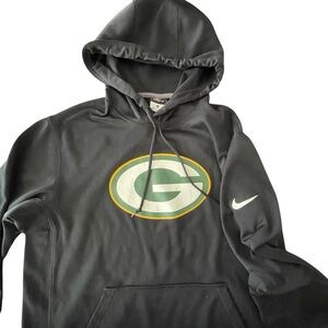 🏈🏈🏈Nike Green Bay Packer Hoodie. Size M black